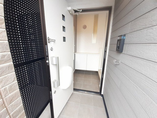 【玄関】 | アンフィニ土浦Ｂ | きれいな玄関です