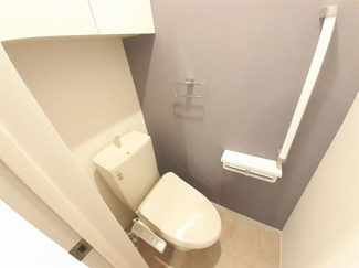 【トイレ】 | アンフィニ土浦Ｂ | 落ち着いた色調のトイレです