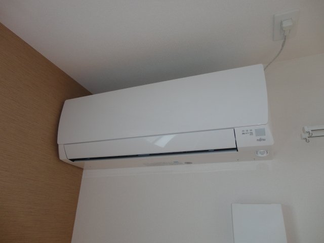 メゾン　グレイスの設備|エアコン