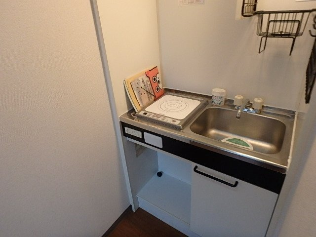 モンテベルデ横浜中央のキッチン|1口IHコンロ