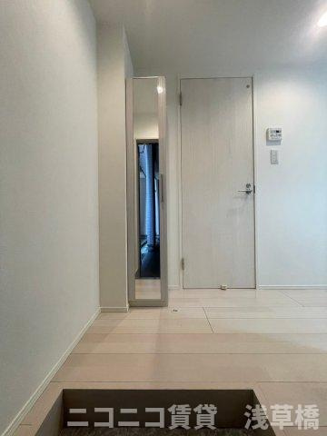 ハーモニーテラス足立Ⅱの玄関