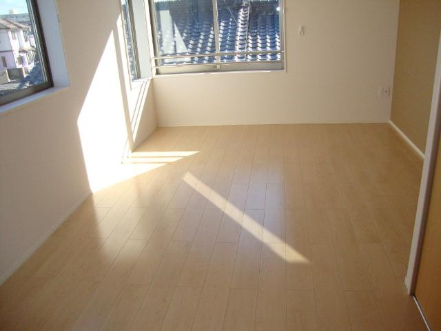 Ｂｅｌｌ　Ｃｒａｎｅ（ベルクレイン）の居間・リビング|洋室