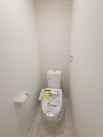 松江1区画（716-27）・新築戸建のトイレ