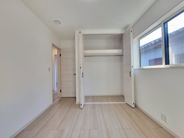 松江1区画（716-27）・新築戸建の洋室