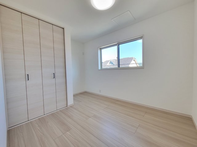 松江1区画（716-27）・新築戸建の洋室