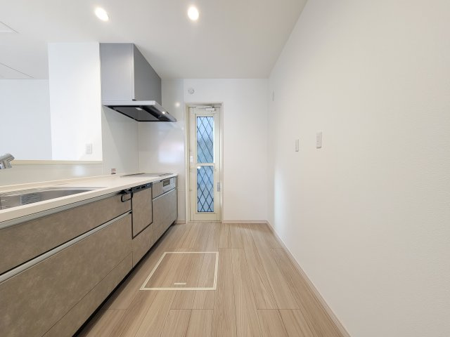 松江1区画（716-27）・新築戸建のキッチン