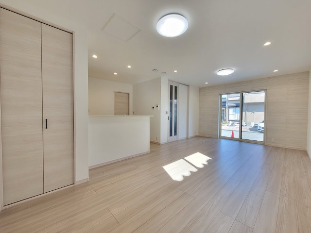 松江1区画（716-27）・新築戸建の居間・リビング