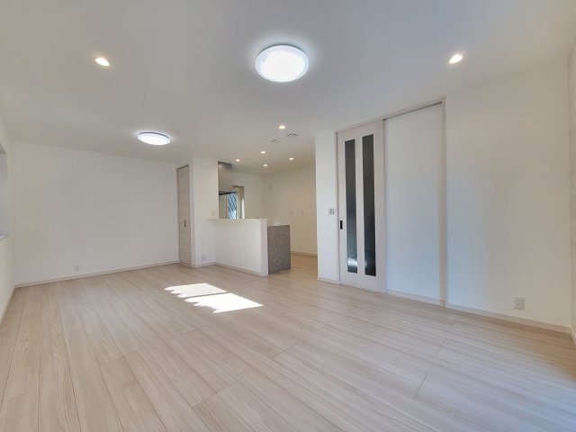 松江1区画（716-27）・新築戸建の居間・リビング