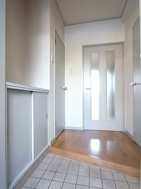 ダイコーパレスの玄関