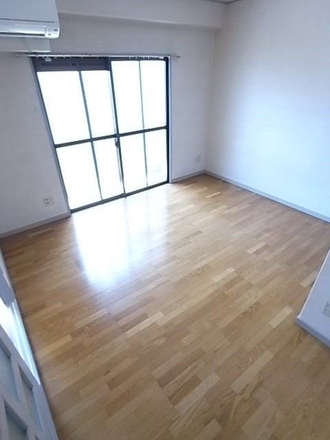 ダイコーパレスの居間・リビング