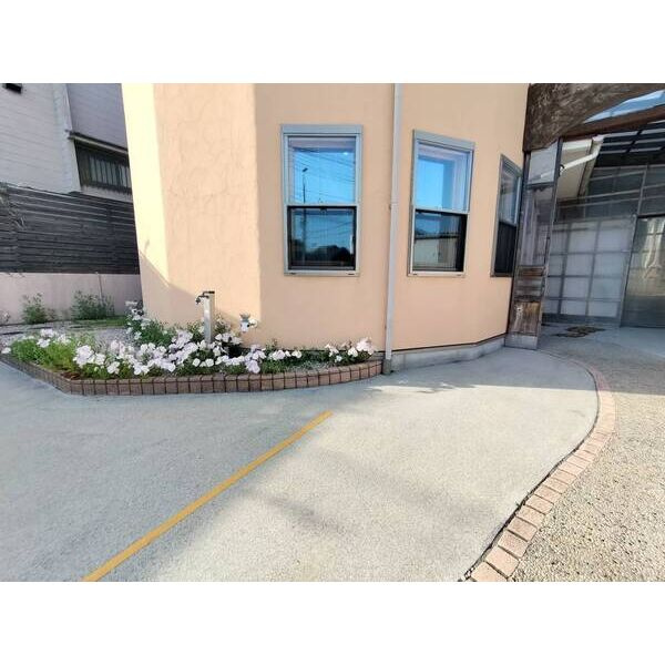 緑区神沢2丁目のお店の外観