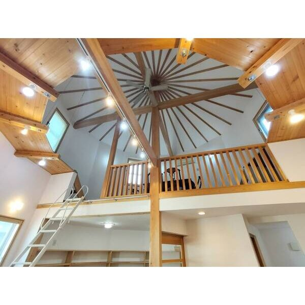 緑区神沢2丁目のお店の内装