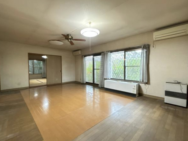 【居間・リビング】 | 比企郡吉見町大字松崎　中古戸建