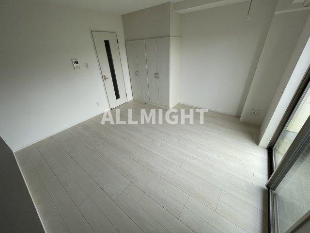 川崎市多摩区宿河原３丁目の賃貸マンションの居間・リビング|★お部屋探しはオールマイト不動産までご相談下さい♪