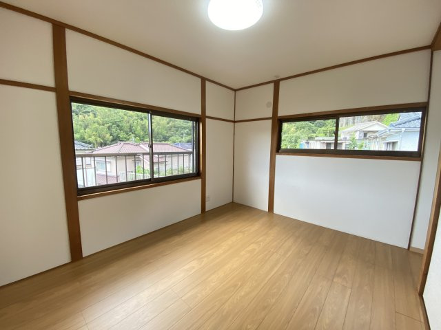 伊敷7丁目　中古戸建ての洋室