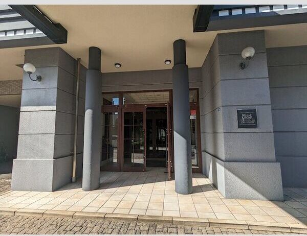 エスリード門真元町のエントランス