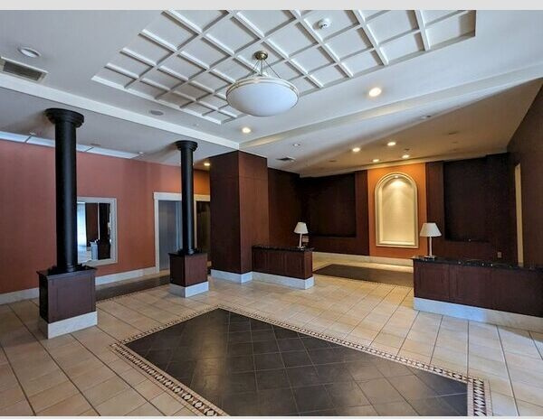 エスリード門真元町のロビー