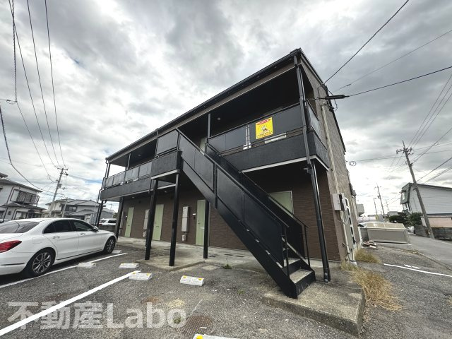 ワンにゃんハウスティラーノ１番館　Bの駐車場