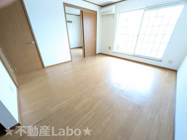 ジュネスの内装