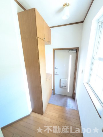 ジュネスの玄関