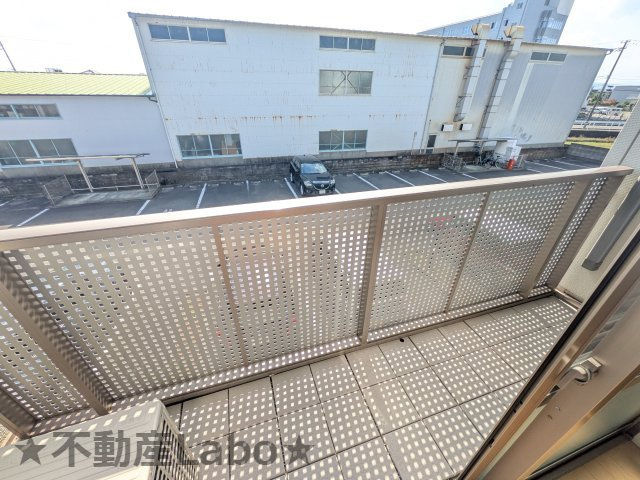 シャーメゾンディアス川内Bのバルコニー