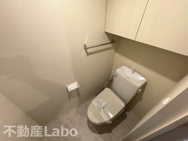 徳島市山城西４丁目のアパートのトイレ