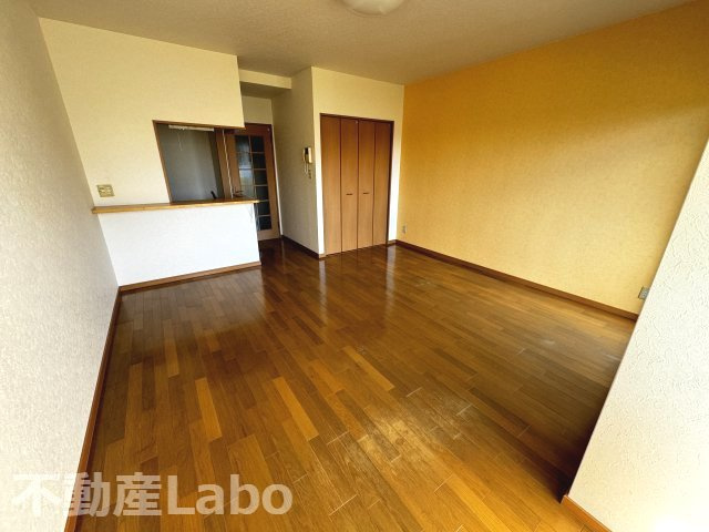 徳島市応神町吉成字只津の賃貸マンション