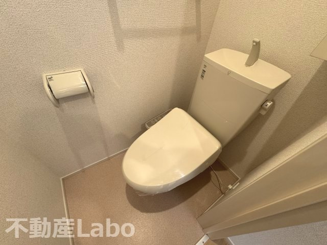 徳島市北島田町１丁目のアパートのトイレ