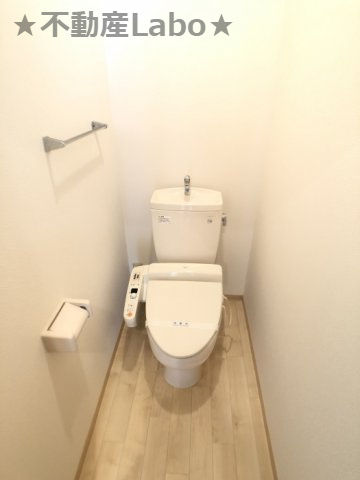 ロイヤルコートB棟　B1のトイレ