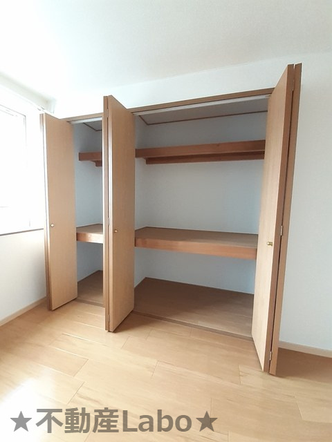 ソルトレジデンスA　の収納