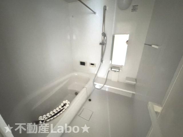 徳島市南沖洲１丁目のアパートの浴室