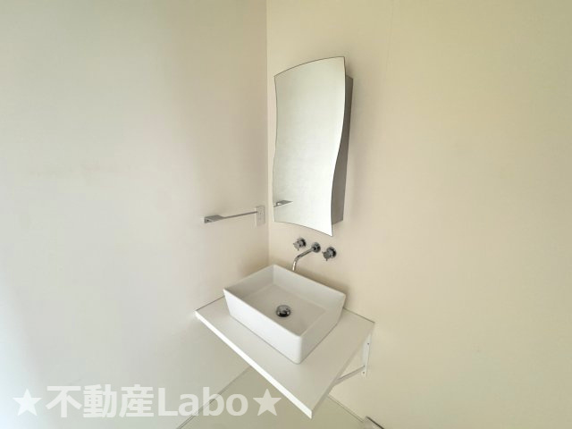 徳島市南沖洲１丁目のアパートの洗面所