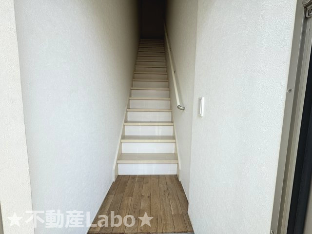 徳島市南沖洲１丁目のアパートの玄関