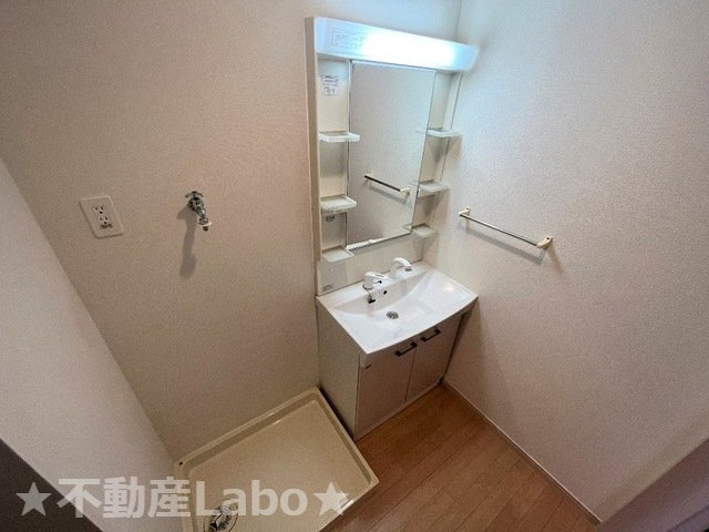 メルヴィーユ脇町の洗面所