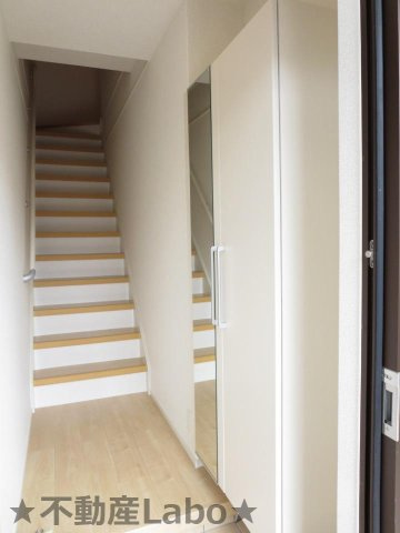 ミッドタウンEの玄関