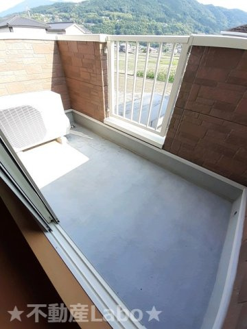 ニューカムリーA　201のバルコニー