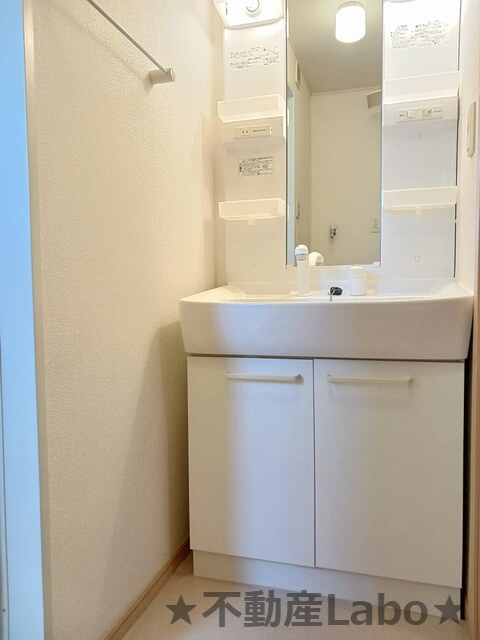 フォレストヴィラAの洗面所