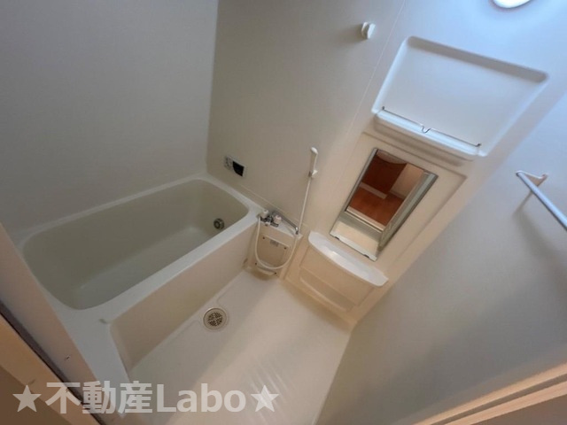 ペティコート脇町の浴室