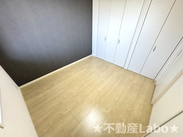 徳島市福島１丁目の賃貸マンションの洋室