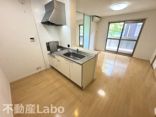 徳島市庄町４丁目のアパートのキッチン