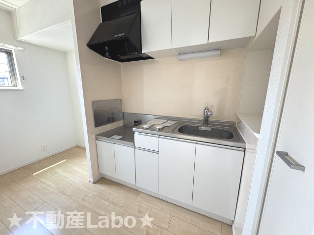 徳島市北沖洲１丁目のアパートのキッチン