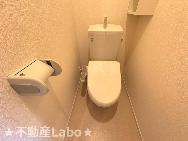 徳島市北沖洲１丁目のアパートのトイレ