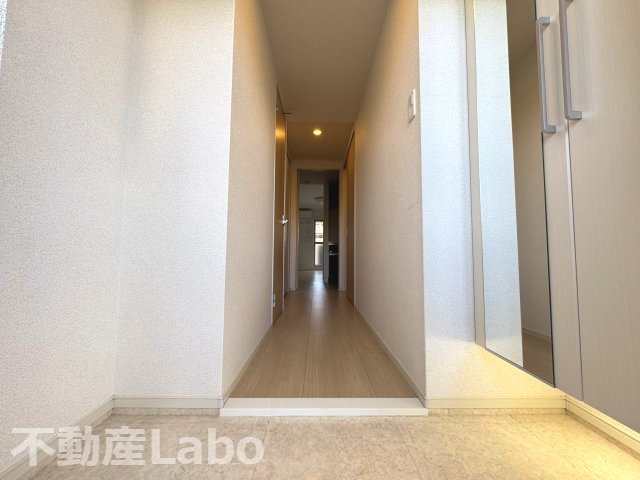 徳島市佐古六番町の賃貸マンションの玄関