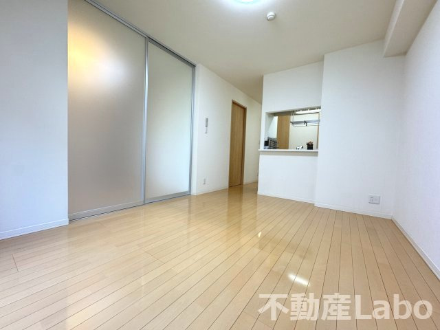 徳島市大和町１丁目の賃貸マンションの居間・リビング