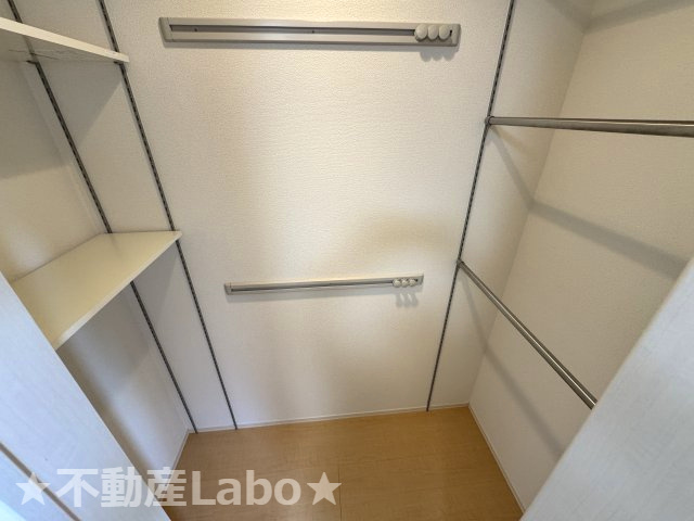 徳島市住吉５丁目のアパートの収納