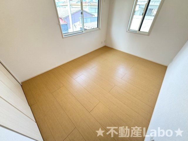 徳島市住吉６丁目のアパートの洋室