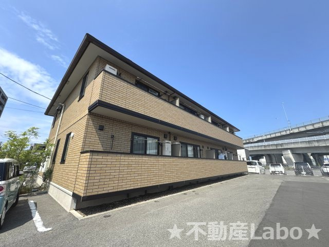 徳島市住吉６丁目のアパートの駐車場