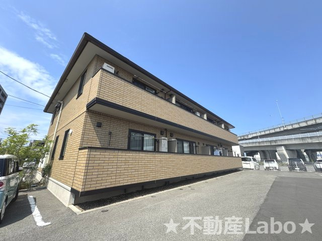 徳島市住吉６丁目のアパートの外観