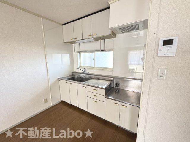 徳島市北沖洲３丁目のアパートのキッチン