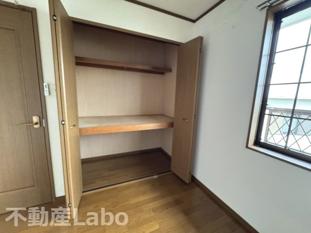 徳島市西新浜町１丁目のアパートの収納